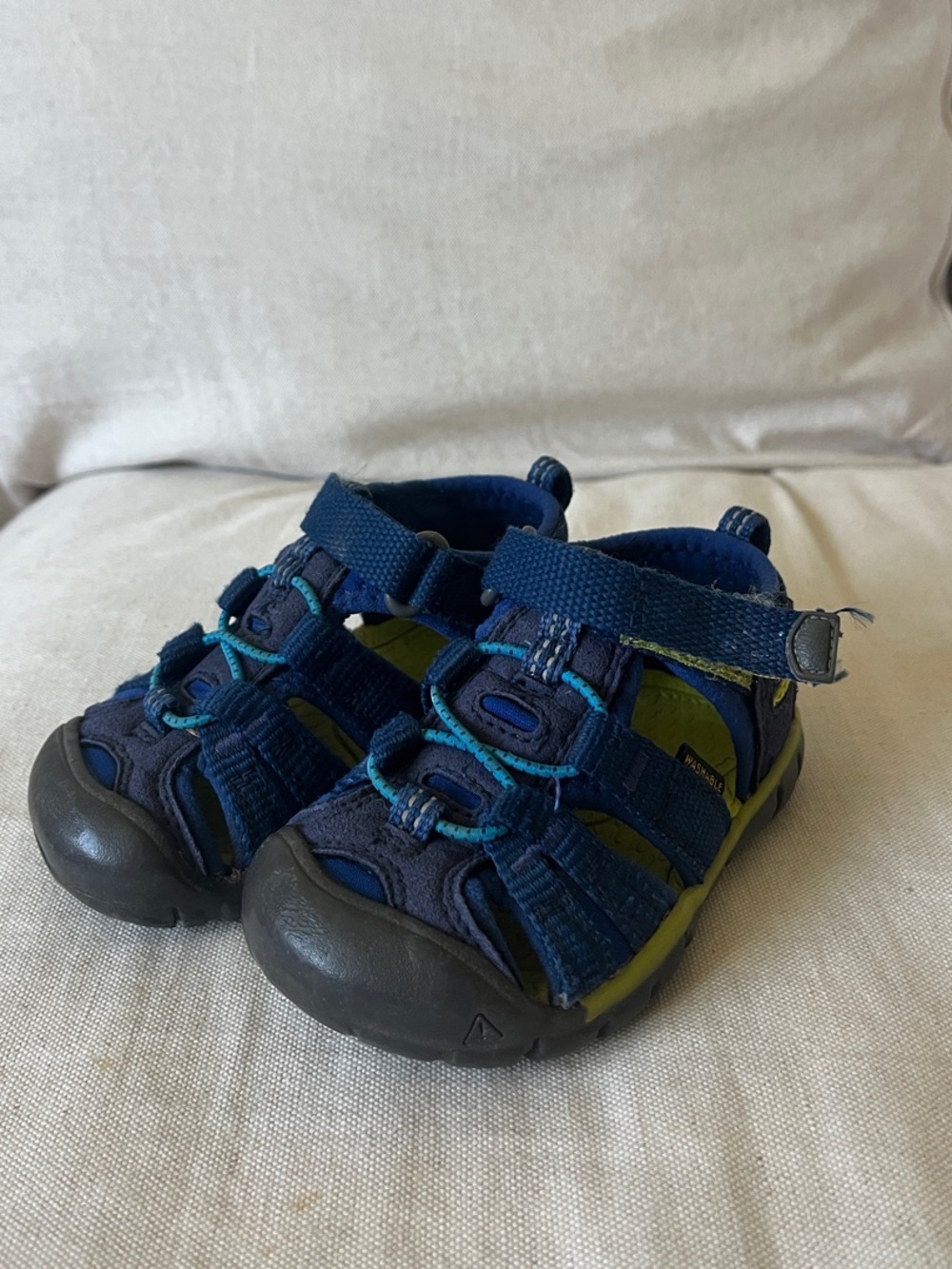 Keen Blue and Lime Closed-Toe Kids Sandals size 4 toddler